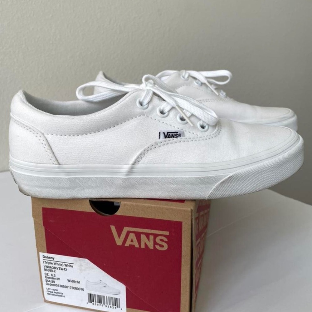 60. Vans Doheny All White Sneakers Women’s size 6.5